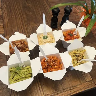 ows a variety of takeout containers