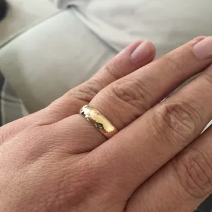 I've never seen my wedding ring this shiny!
