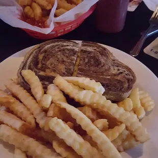 Reuben and fries