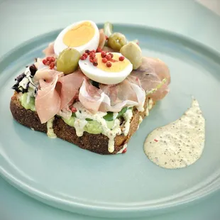 Prosciutto Toast at 1 Oz Coffee