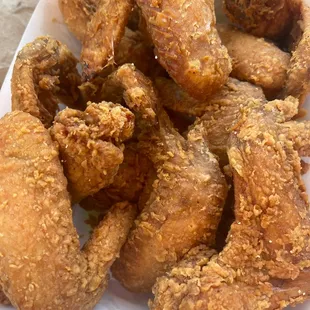 10 wings $17.99