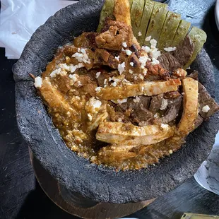 Molcajete Caliente*