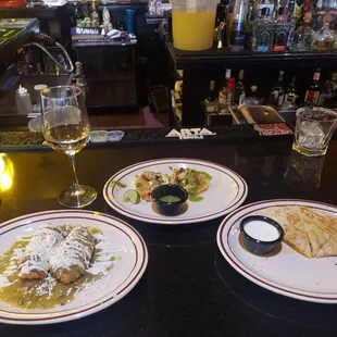 Happy Hour chili rellenos, fish tacos and quesadilla. BEST GRILLED FISH TACOS. High recommended! $5 wine and margs yes please!