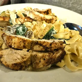 Chicken Florentine--chicken, spinach, mushrooms, fettuccini with alfredo sauce