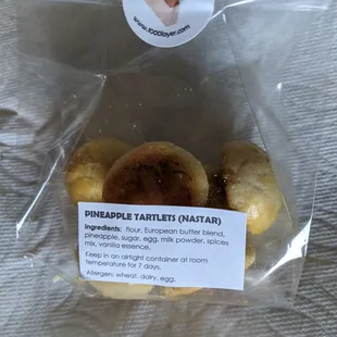 Somebody say pineapple?