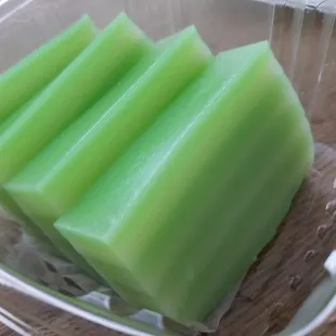 Pandan Coconut Mochi Layer