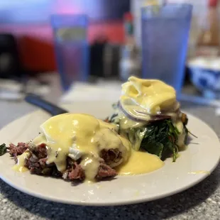 1/2 &amp; 1/2 Corned Beef Hash and Veggie Benedicts