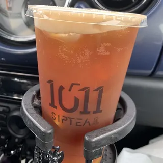 E5. Pineapple Lychee Tea