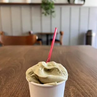 Pistachio gelato (small)