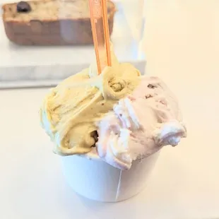 pistachio &amp; amarena gelato