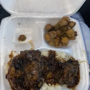 Oxtails with rice
