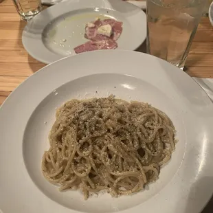 Spaghetti Cacio e Pepe