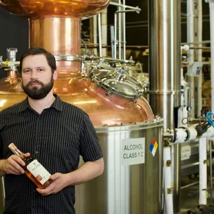 🥃10th St Distillery🥃