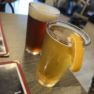 Laughing Labrador &amp; Honey Ale