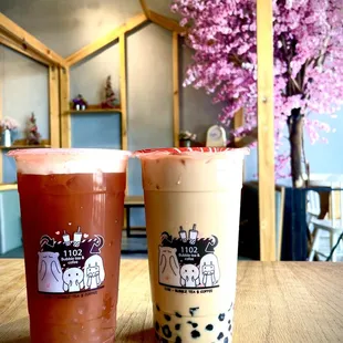 Grapefruit fruit tea and black milk tea