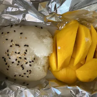 Sweet Sticky Rice with Fresh Mangos O