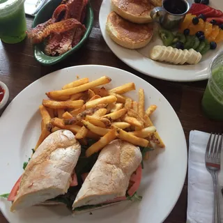 Smoked Salmon Sandwich