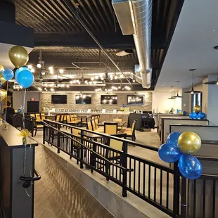 Loft @12Sixty Modern Pub and Kitchen