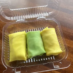 Durian crepes