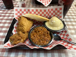 Bouser's Barn Restaurant & Catering