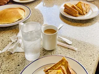 The Yolk Brunch House 