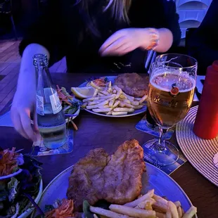 My plate is pork schnitzel, my daughter had chicken.