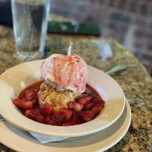 strawberry cobble with ice cream
