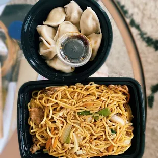 F20 Beef Lo Mein and A04 Steamed Pork Dumpling 6 Pcs