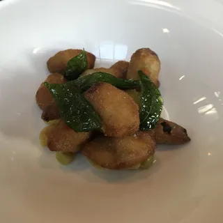 Crispy okra, desiccated coconut, cashew nut curry*