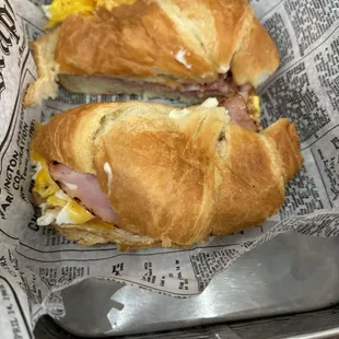 BREAKFAST SANDWICH