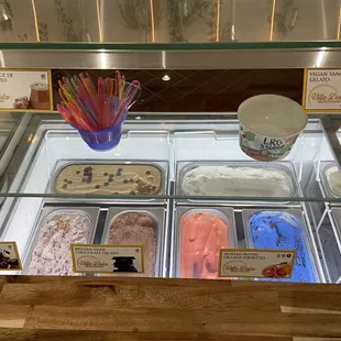 Gelato display