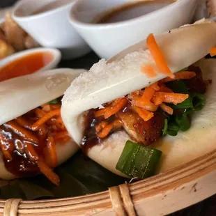 Steamed buns