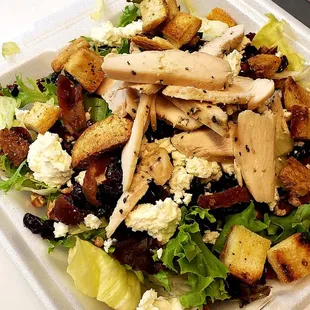 169 Signature Salad