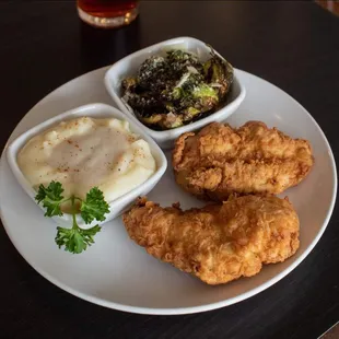 chicken wings and fried chicken, food