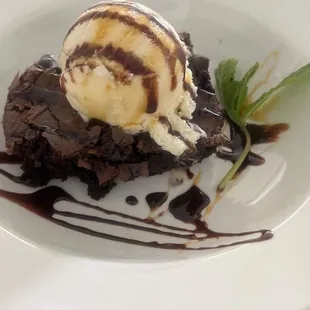 Warm chocolate Brownie à la mode