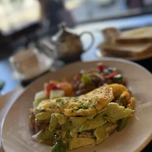 Tenderloin omelette with avocado