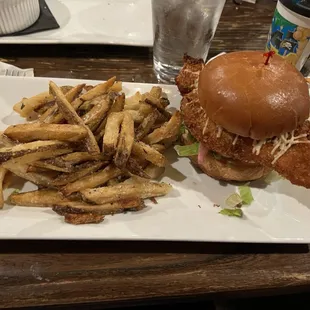 Chef Selection Handheld (crispy chicken sandwich)