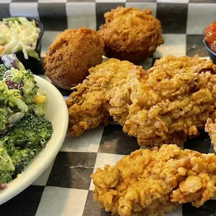 Fried oysters, broccoli salad and coleslaw--everything was delicious!