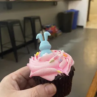 Cupcake from an event that they had hosted earlier in the day and were passing out extras to customers! So sweet!