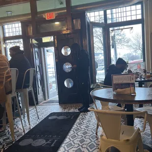 If it&apos;s cold outside, please dress warm because they keep the inside door open, and there&apos;s a lot of traffic