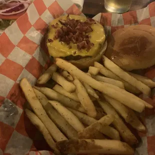 Bacon Cheeseburger