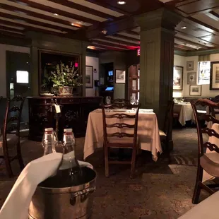 Cozy and comfortable dining room.