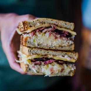 Reuben on Grilled Rye with homemade Russian Dressing, sauerkraut, and Boars Head Pastrami. (IG @17thstdeli)