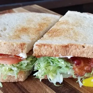 Boar&apos;s Head Bacon, Lettuce, Tomato