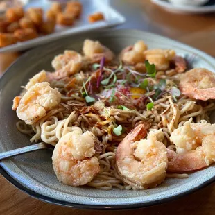 Garlic Shrimp Noodles