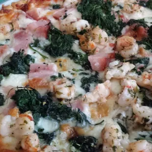 Seafood Pizza
