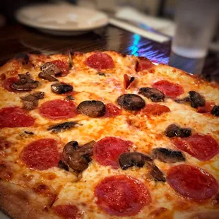 food, pizza