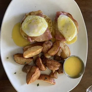 Eggs Benedict