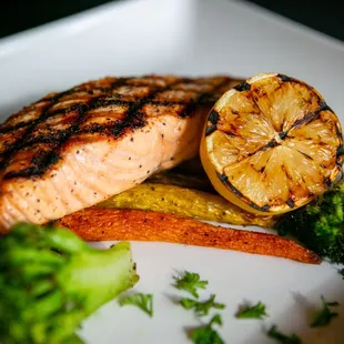grilled salmon and vegetables