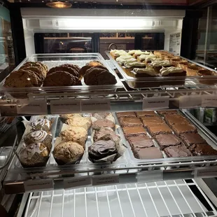 Vegan chocolate muffin and vegan Brownie